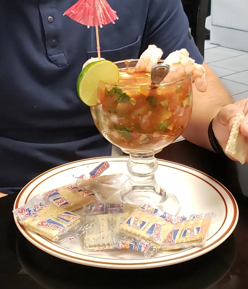 Cocktail De Camarones